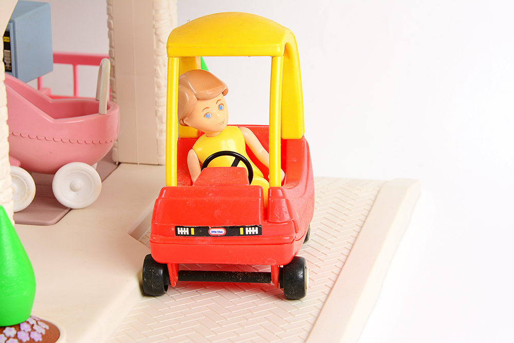 Vintage Little Tikes Blue Roof Doll House