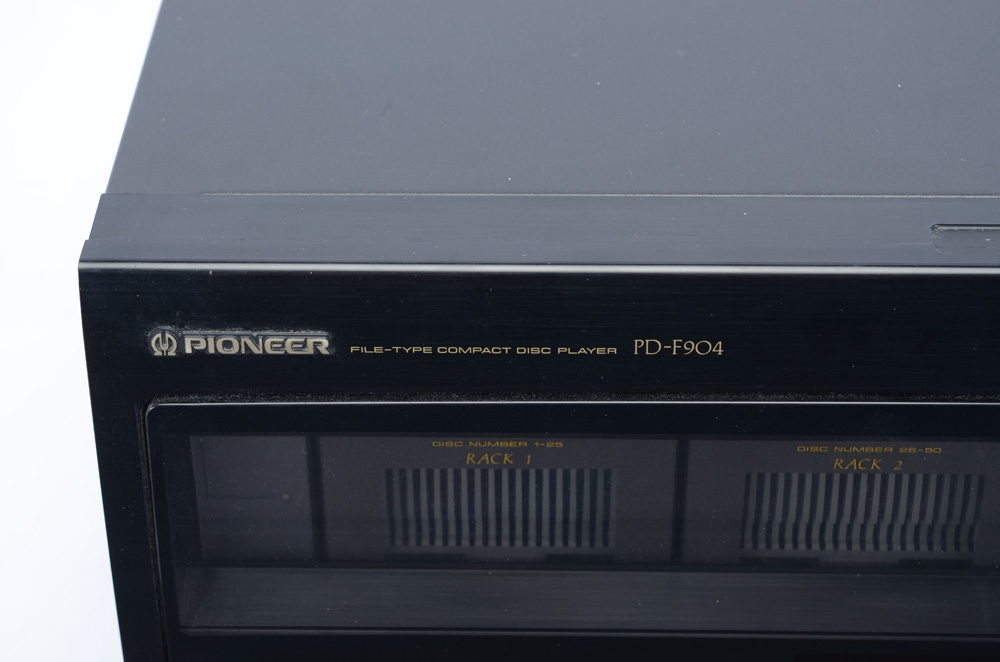 Pioneer 100-Disc CD Player
