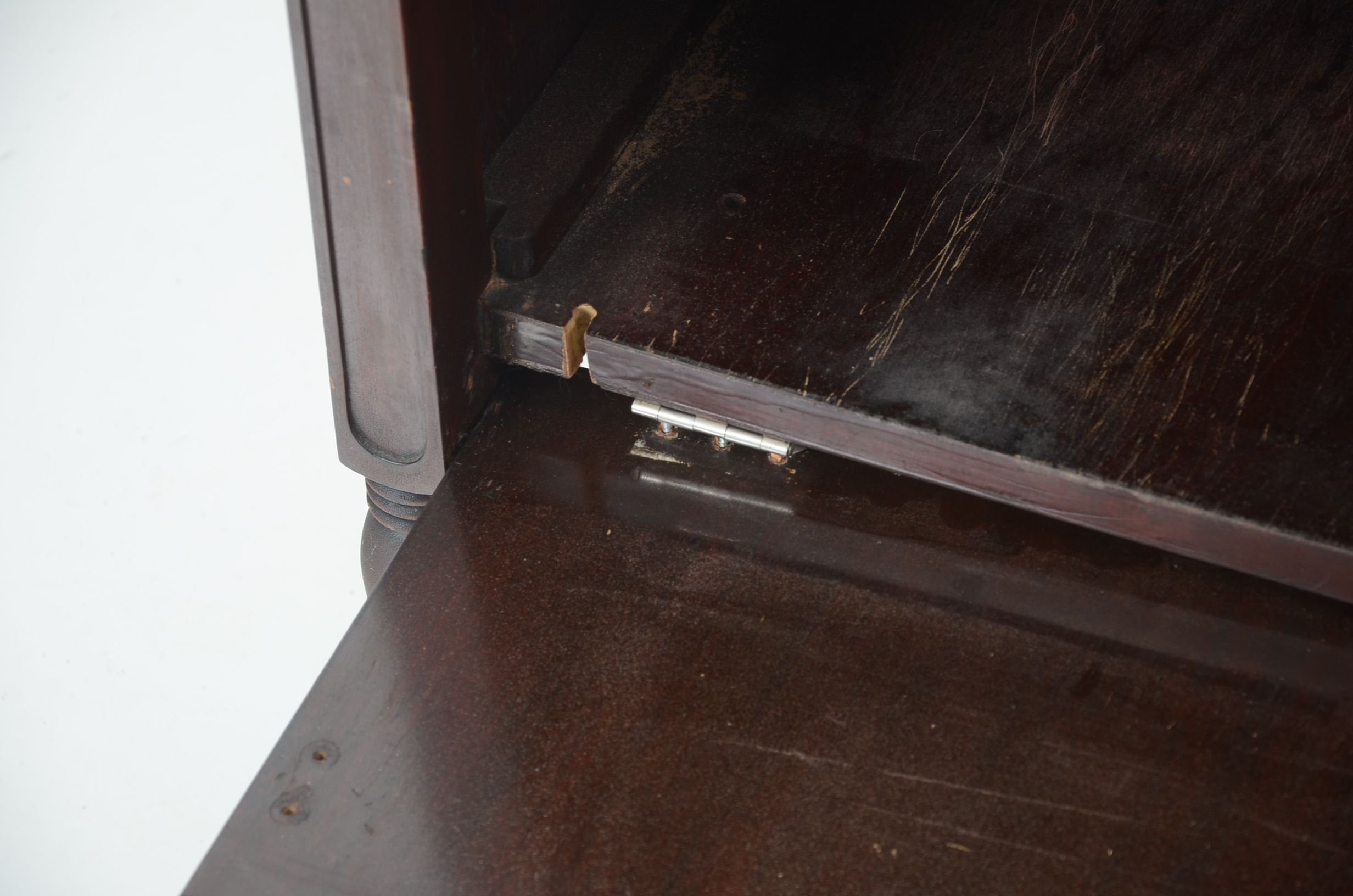 Edison Hand-Cranked Phonograph