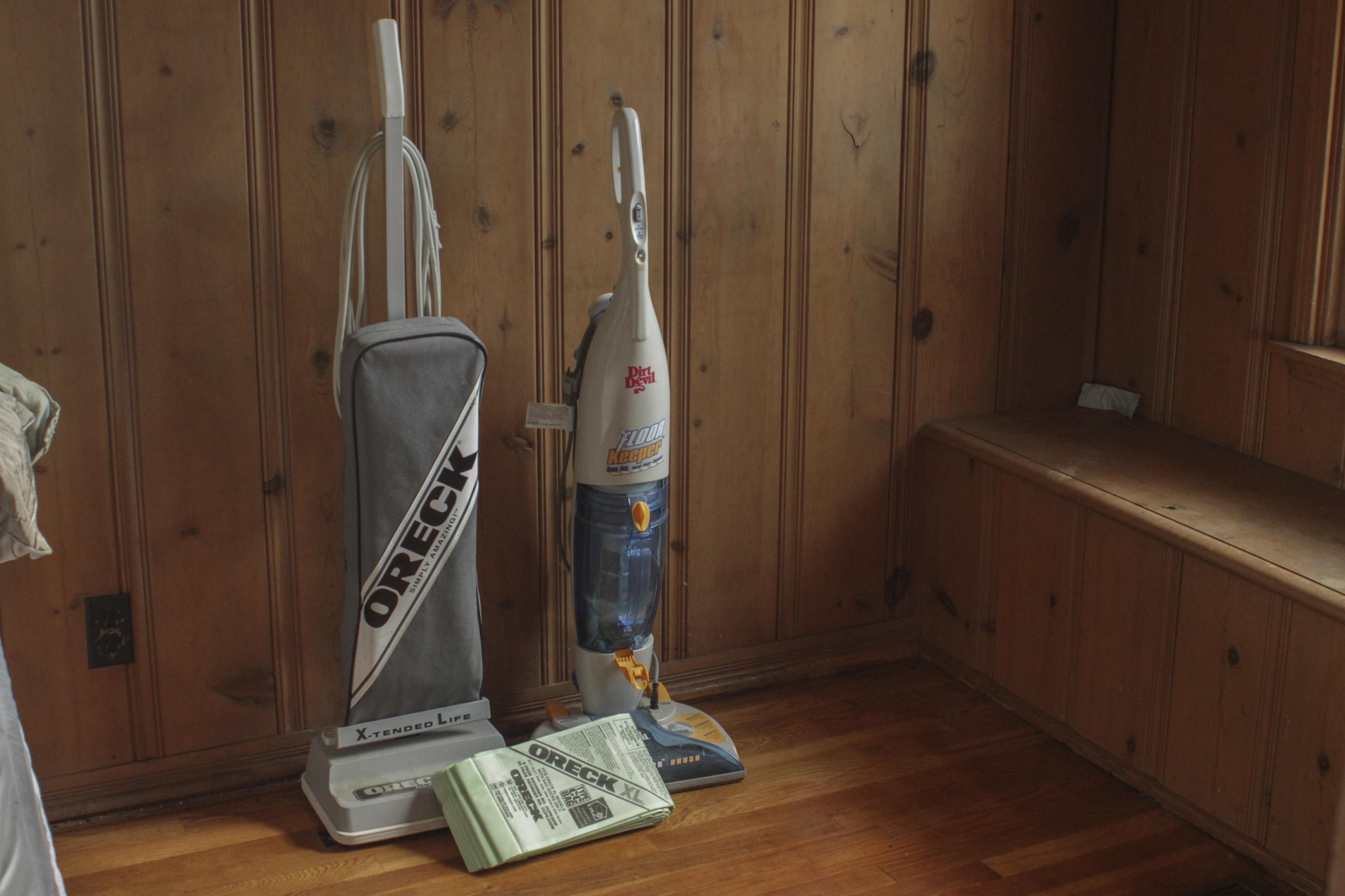 Oreck XL Upright Vacuum & Dirt Devil Floor Keeper