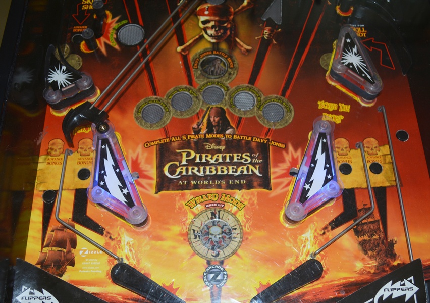 "Pirates of the Caribbbean III" Pinball Machine