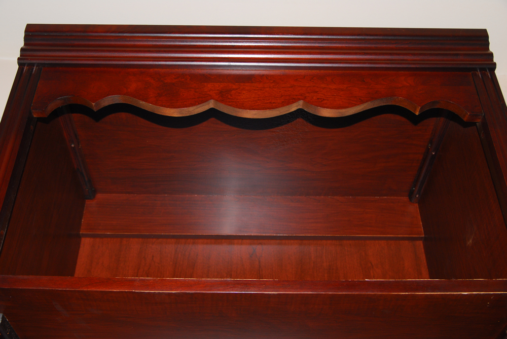 Broyhill Illuminated Cabinet