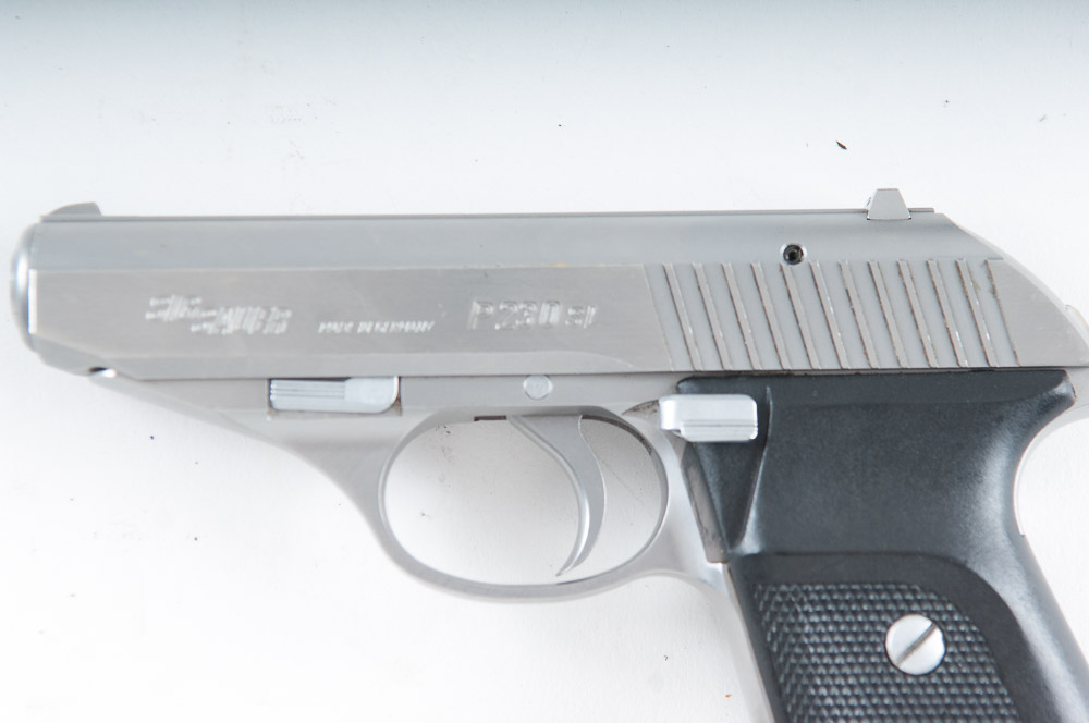 Sig Sauer P230 SL 9mm Kurz Handgun