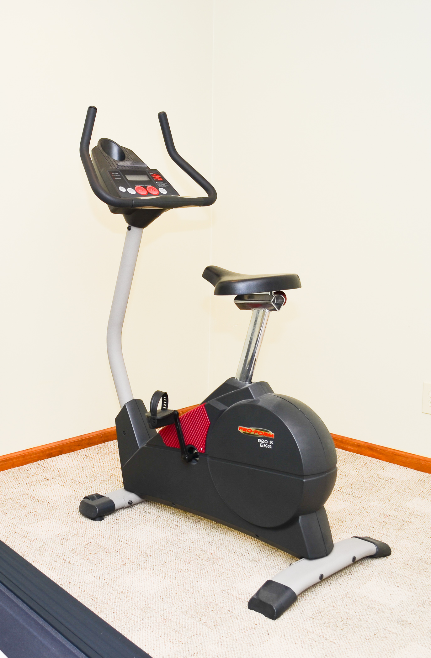 Proform 920S EKG Exercise Bike