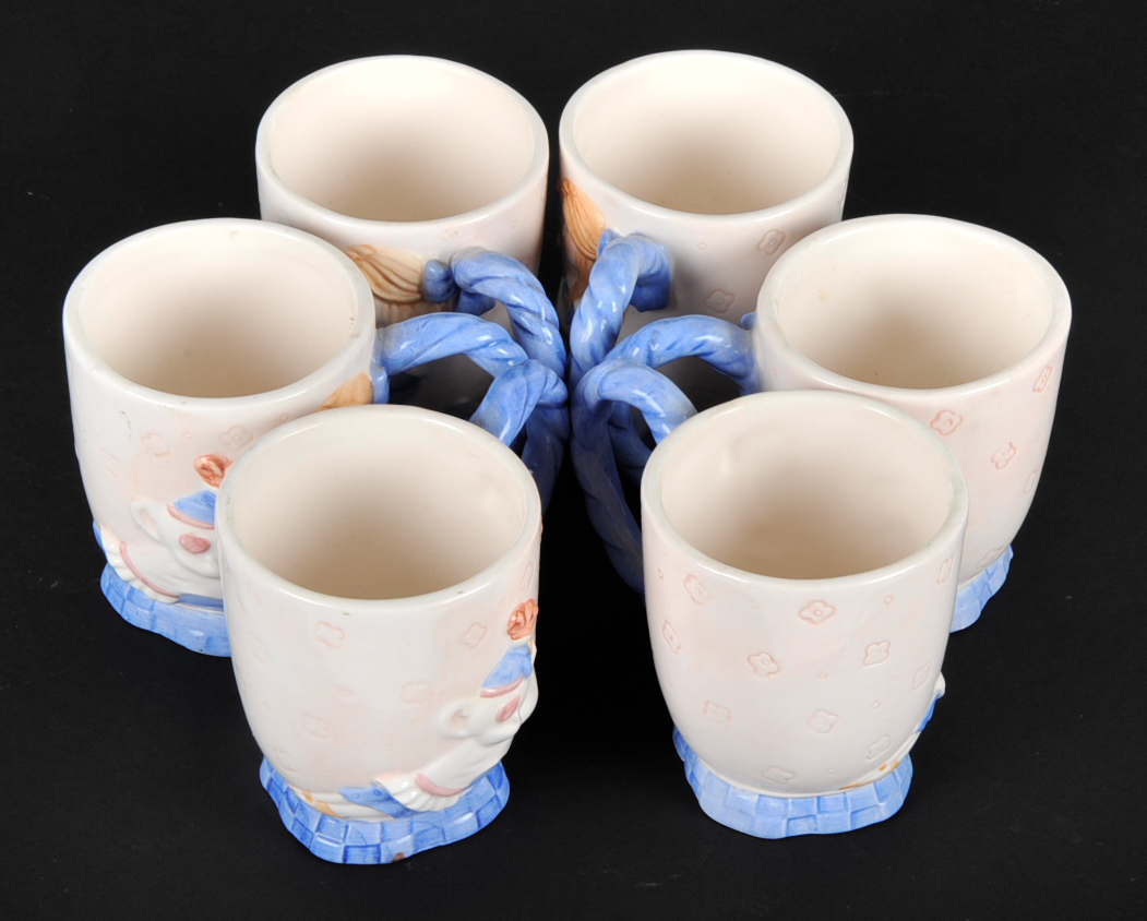 "Alice in Wonderland" Tea Set