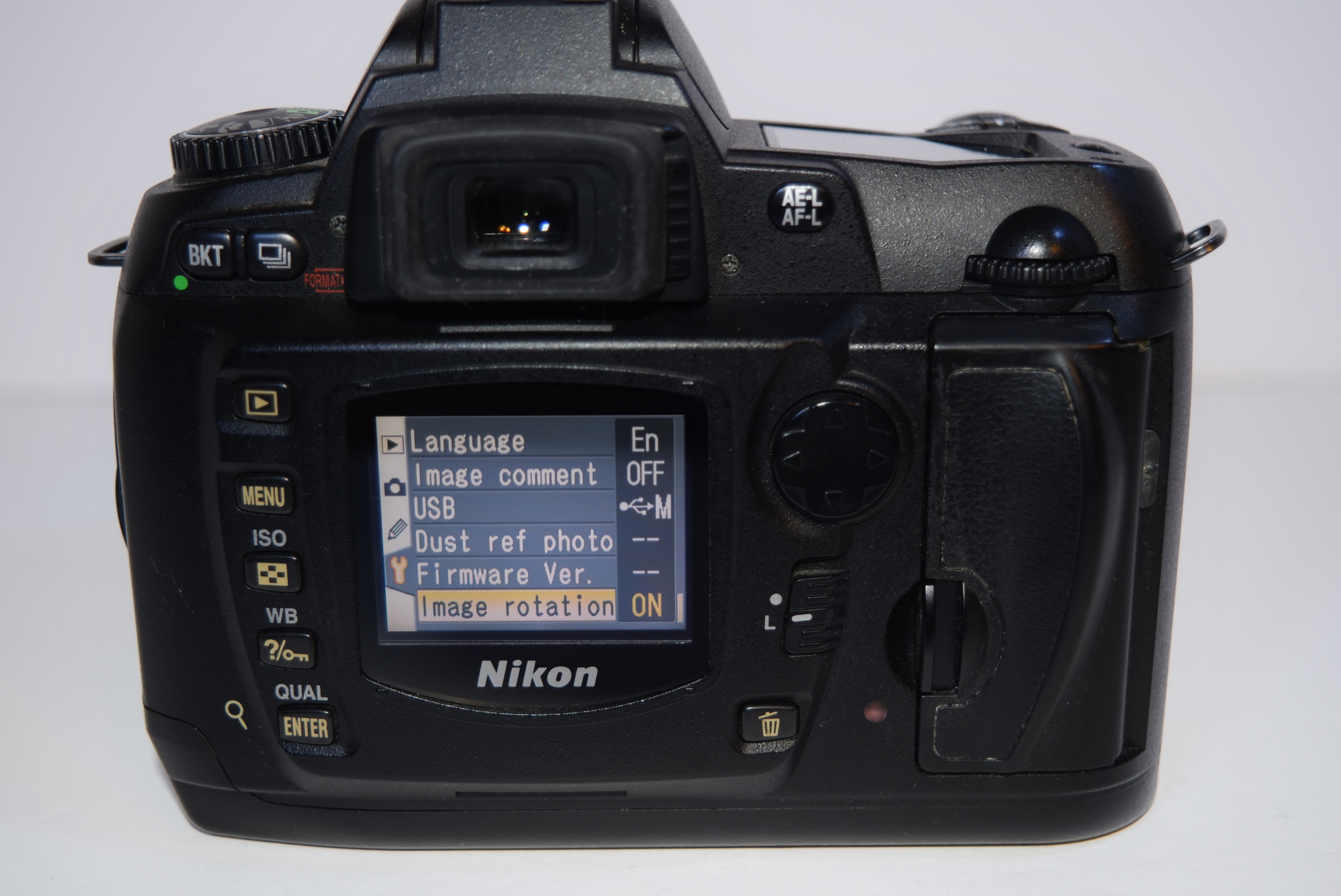 Nikon D70 DSLR Camera Package with Nikon AF 35-70mm Lens