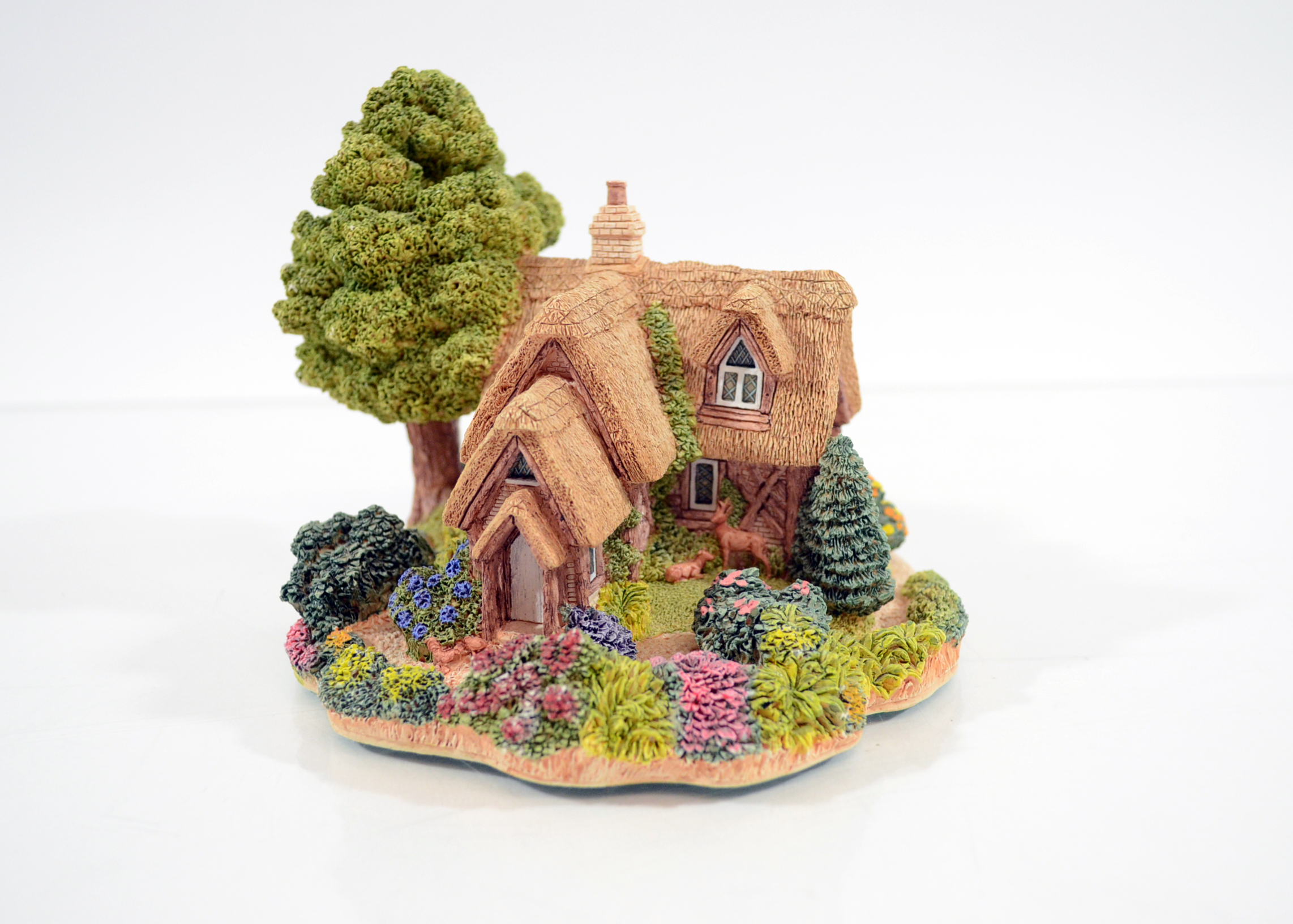 Large Assortment of Lilliput Lane Pieces