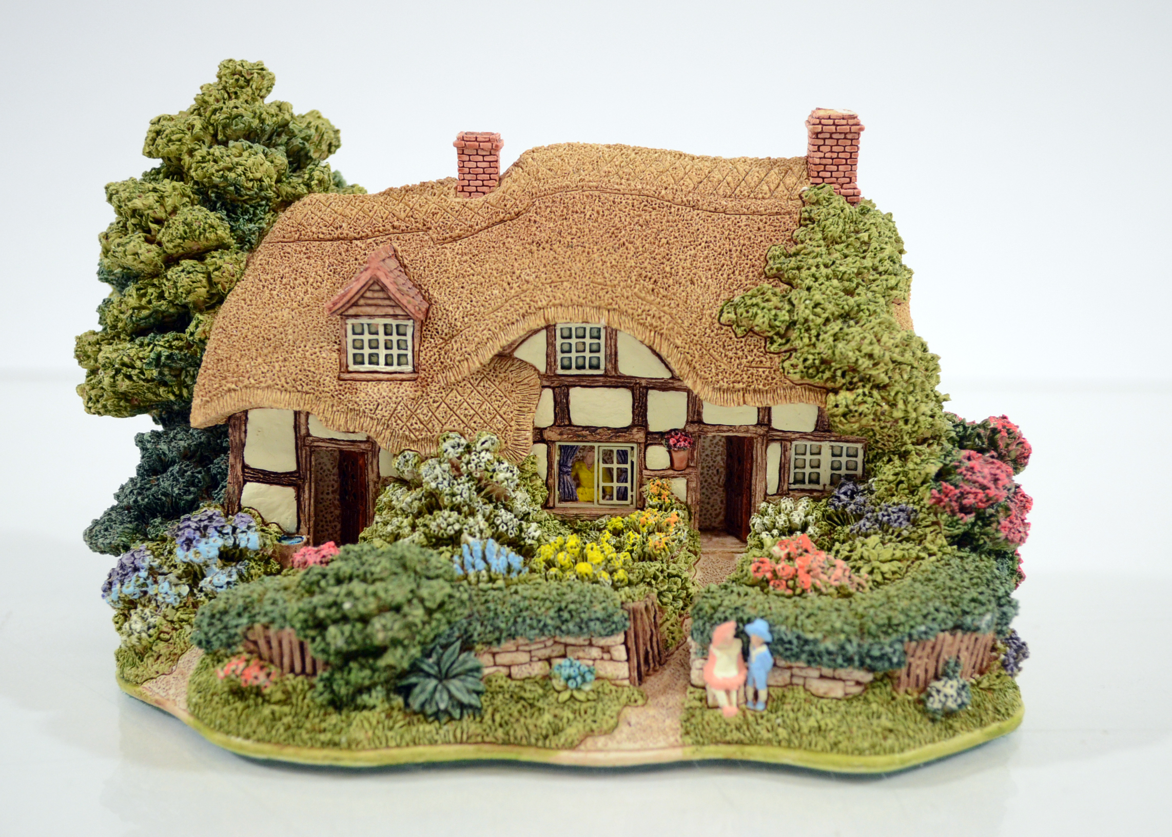 Large Assortment of Lilliput Lane Pieces