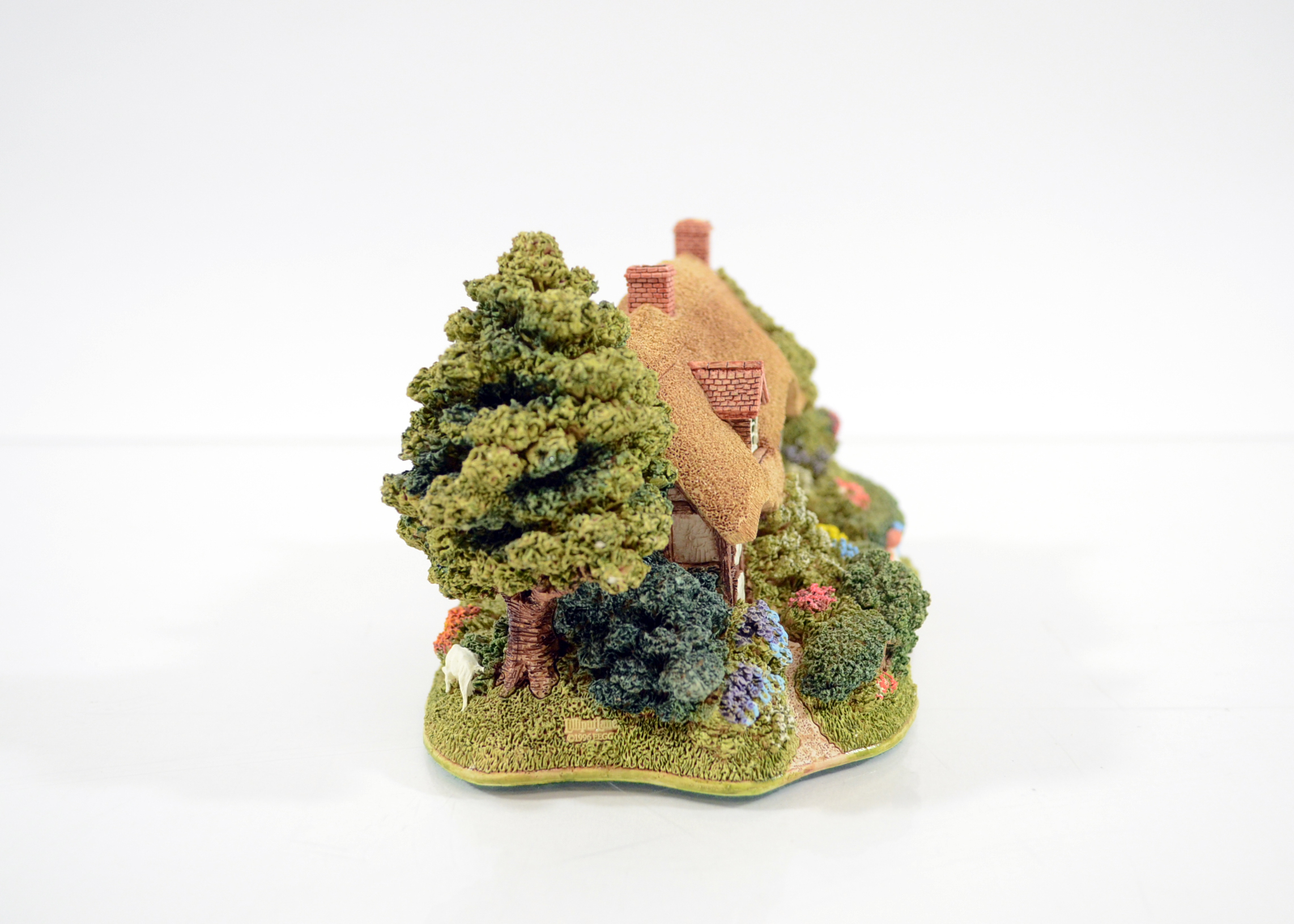 Large Assortment of Lilliput Lane Pieces