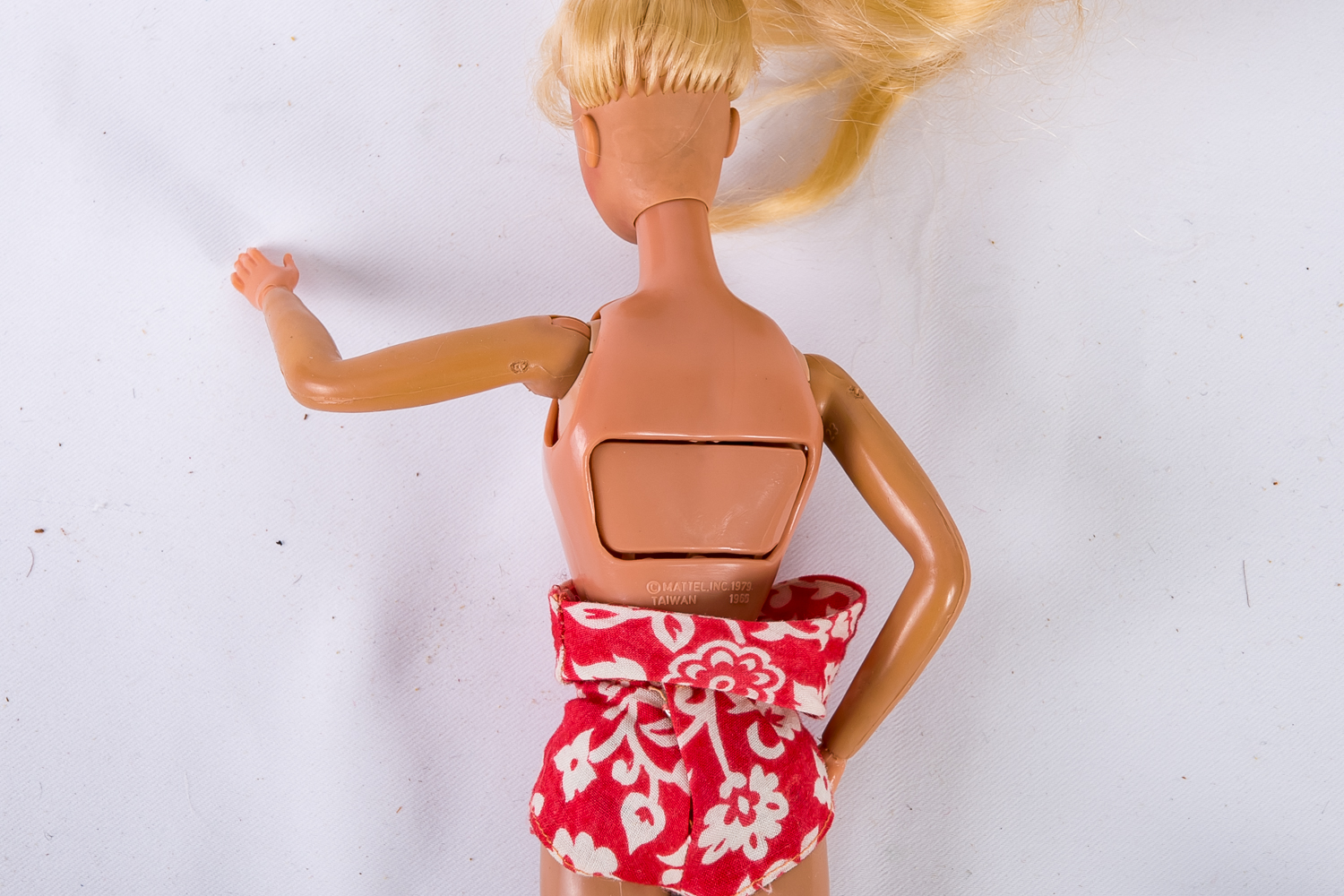Push-Button Backed Vintage Barbies