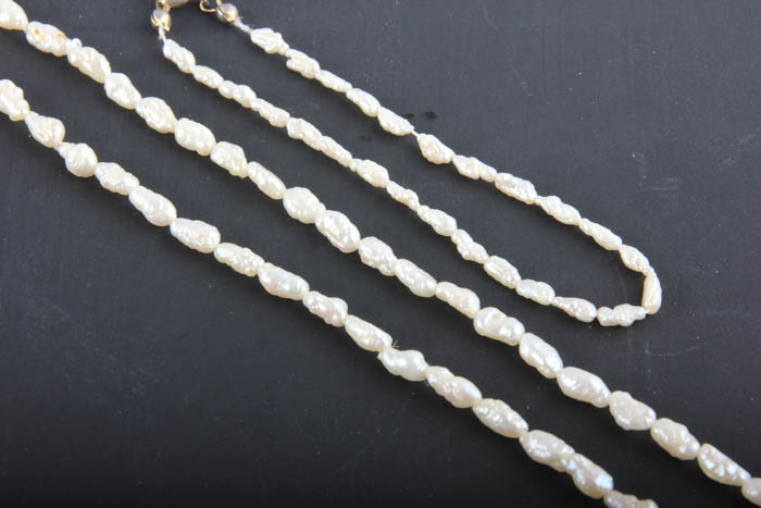 Mother of Pearl Necklace and Bracelet