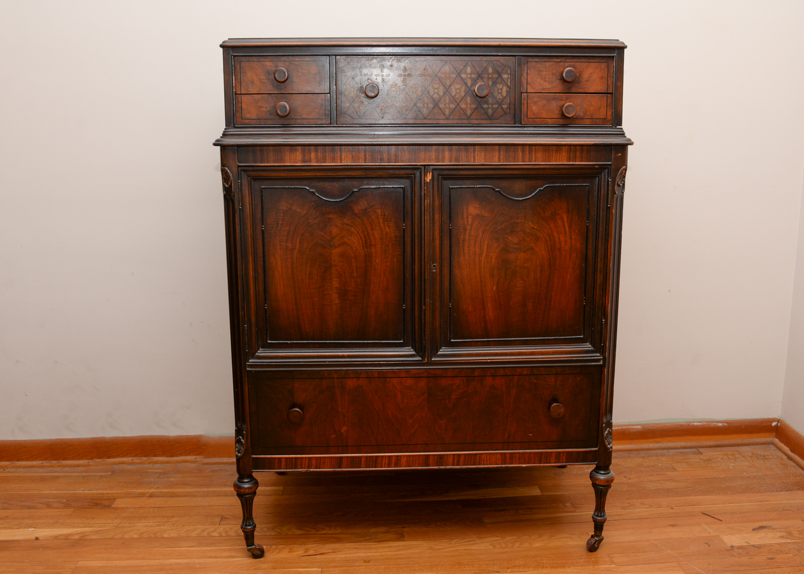 Vintage Sligh Chest of Drawers