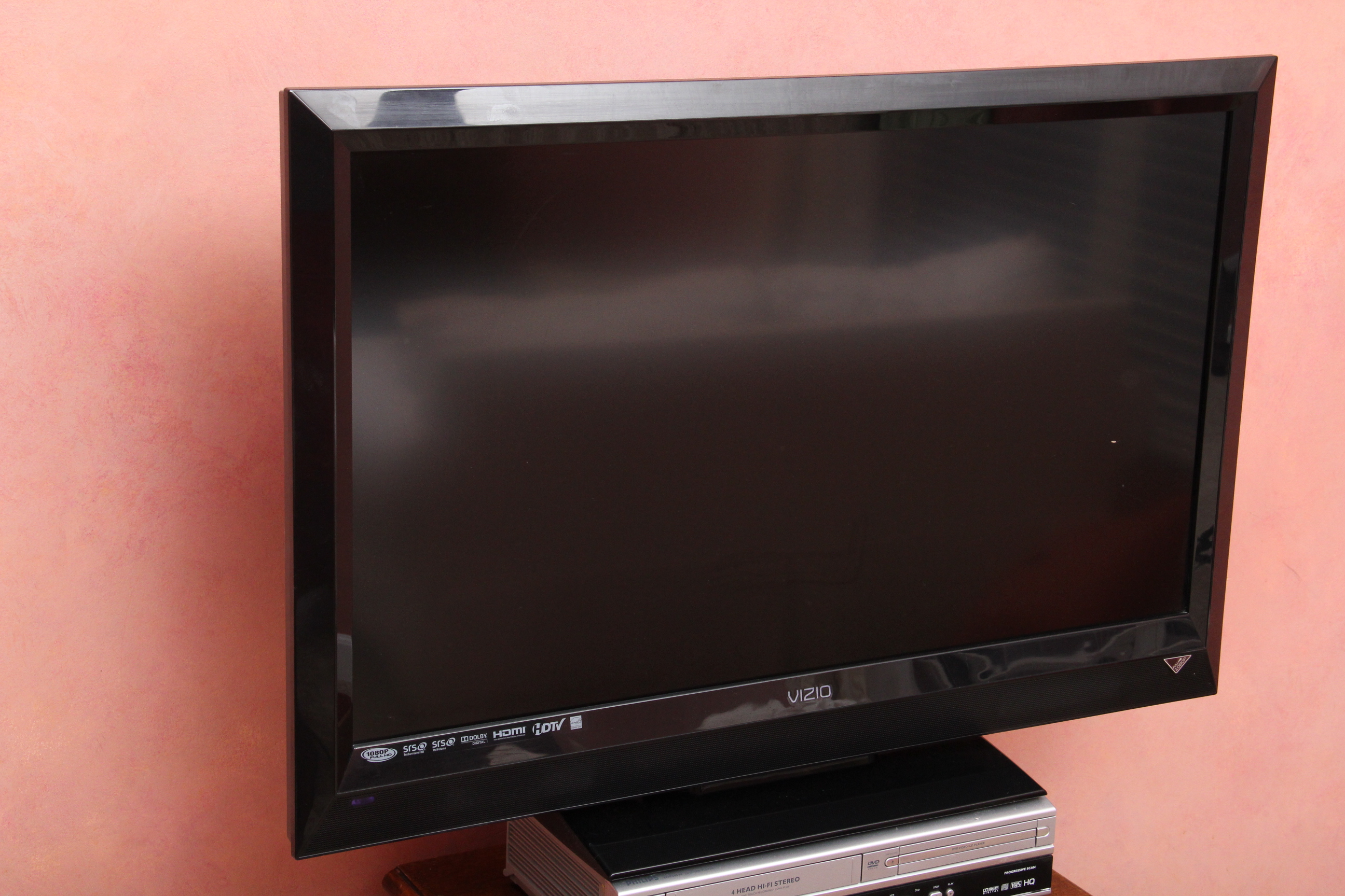 Vizio TV with Philips DVD/VCR Player
