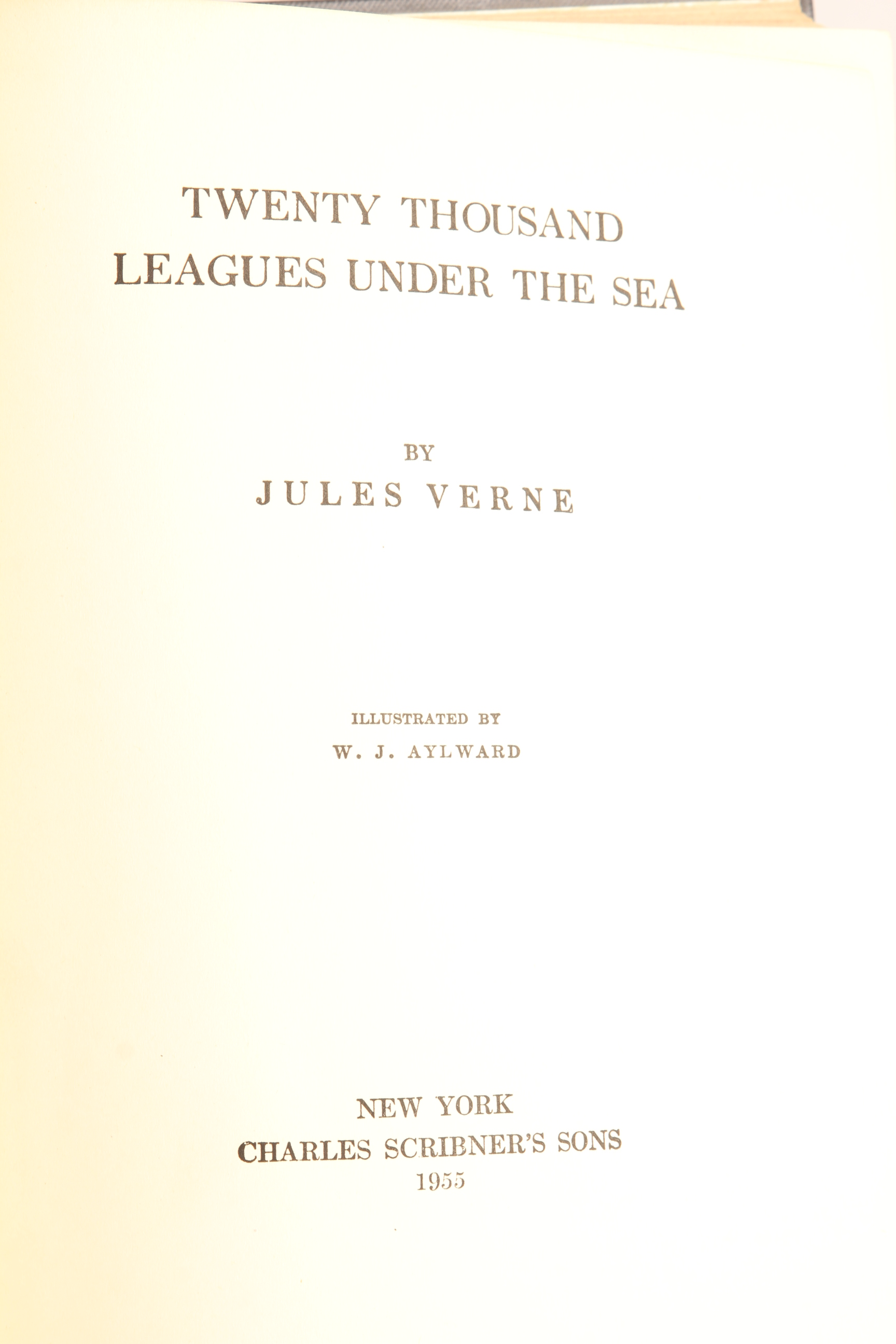 1955 "Twenty Thousand Leagues Under the Sea" Book