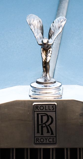 1976 Rolls-Royce Silver Shadow Sedan in Caribbean Blue