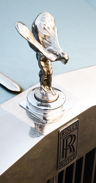 1976 Rolls-Royce Silver Shadow Sedan in Caribbean Blue