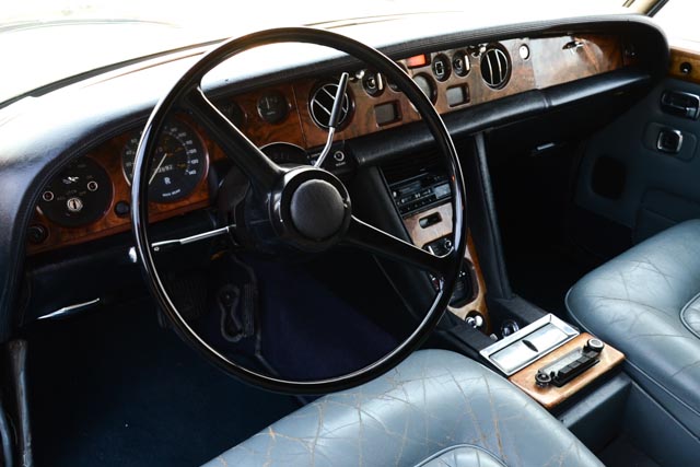 1976 Rolls-Royce Silver Shadow Sedan in Caribbean Blue