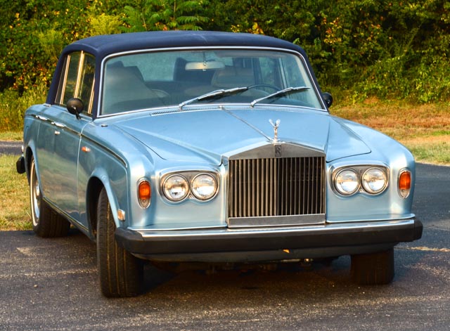 1976 Rolls-Royce Silver Shadow Sedan in Caribbean Blue