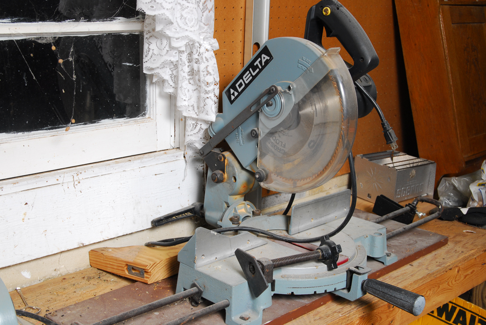 Vintage Delta 36-220 10" Compound Miter Saw