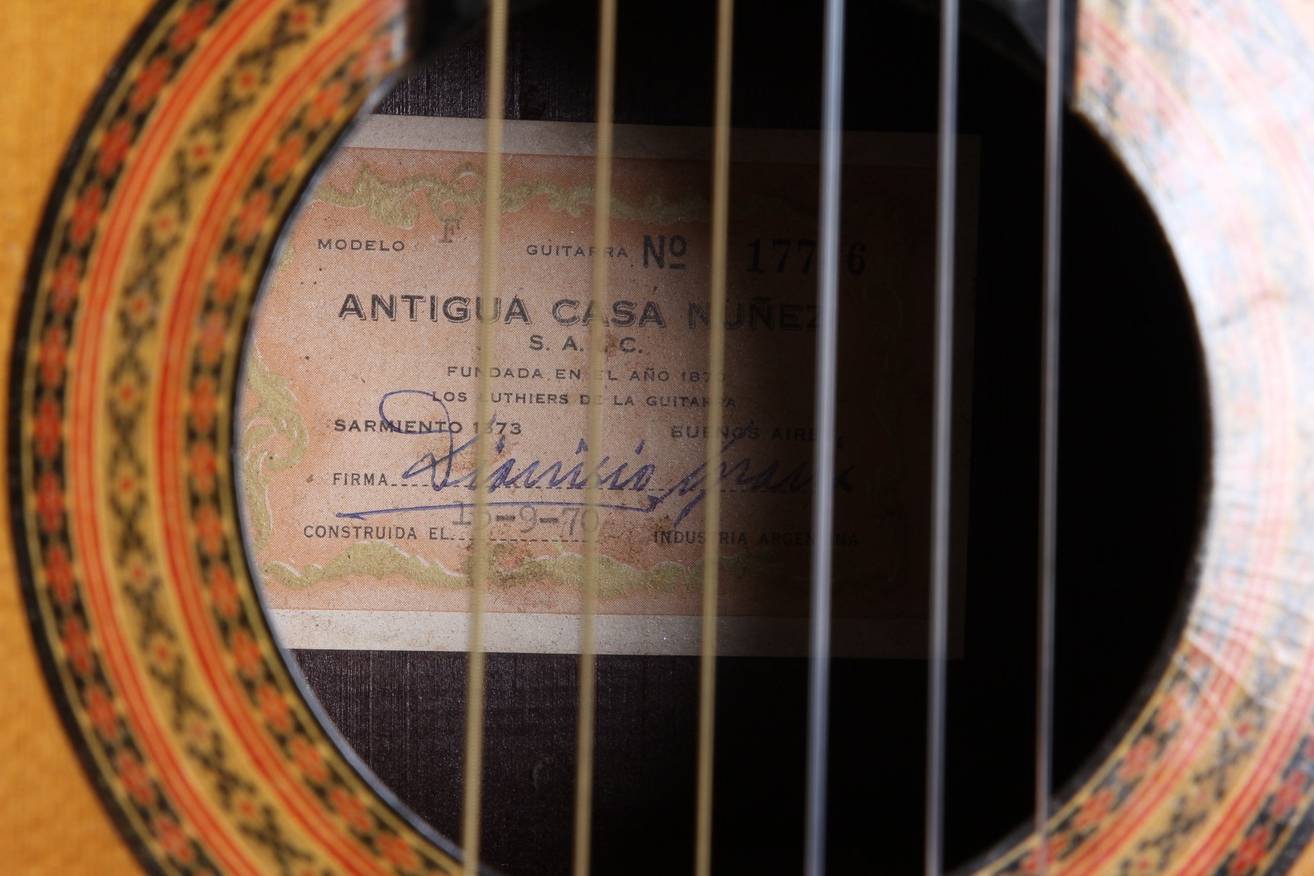 Vintage Antigua Casa Nunez Guitar in Case