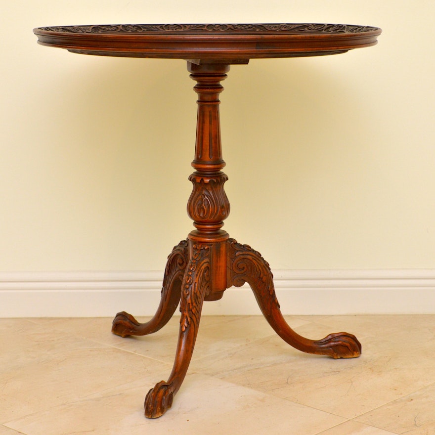 Vintage Mahogany Three Leg Round Pedestal Table