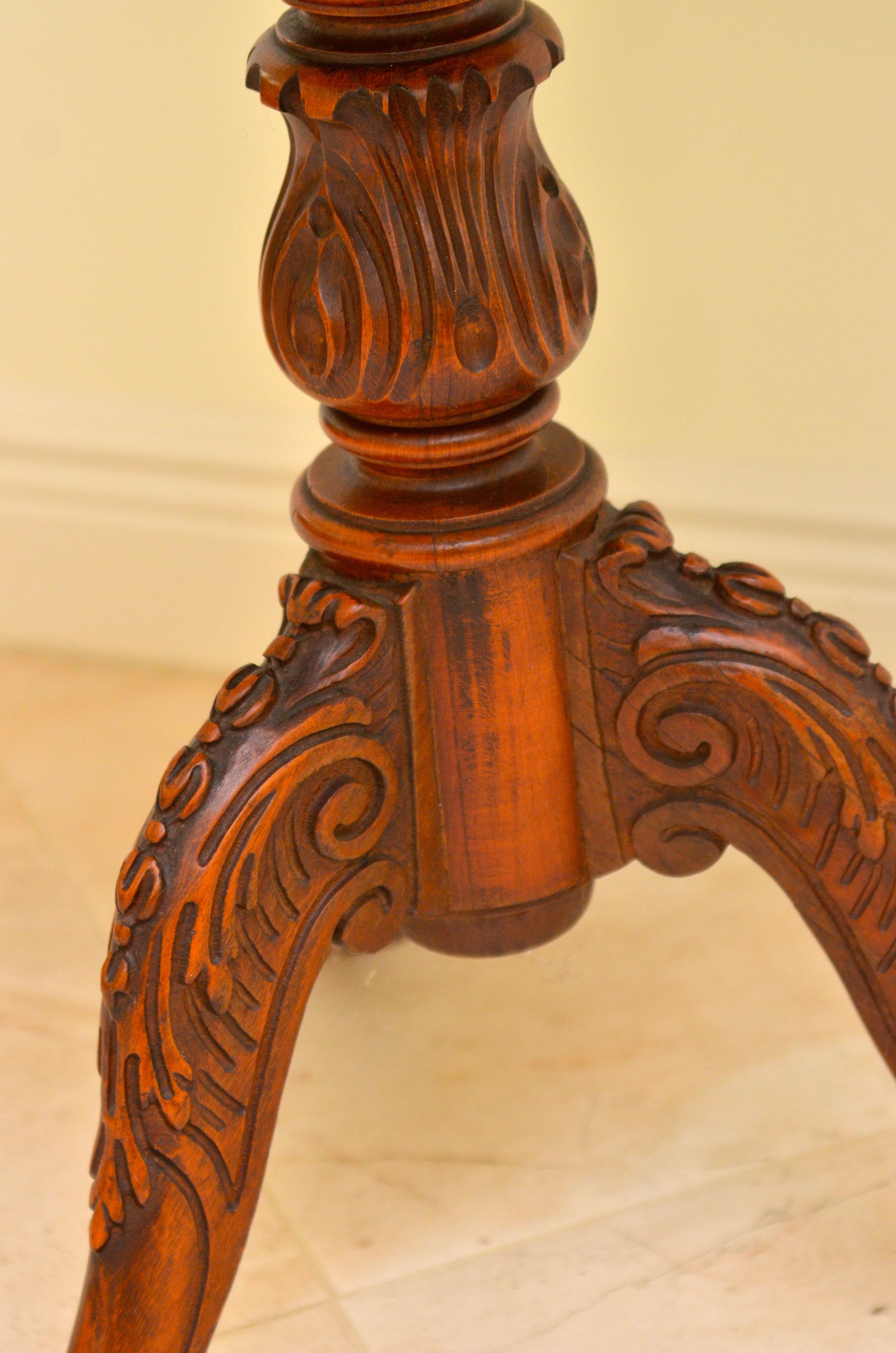 Vintage Mahogany Three Leg Round Pedestal Table