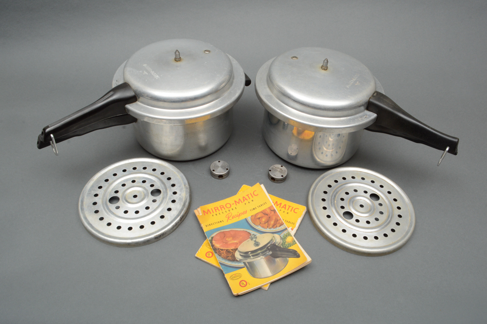 Pair of Mirro-Matic 4 Quart Pressure Cookers