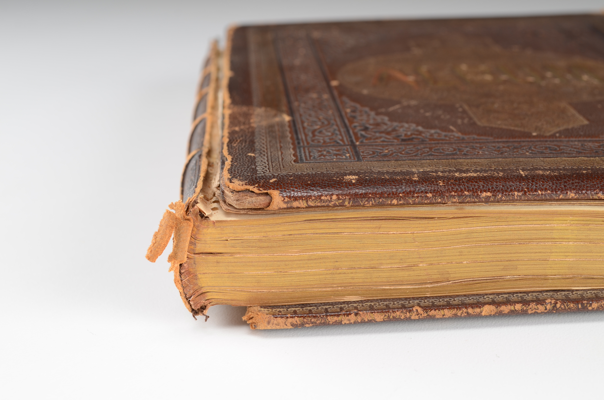 Rare Album with 142 Signatures of Lincoln & Historic 19th C. Men