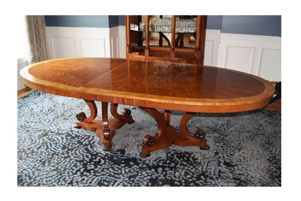 Elegant Oval Henredon Double Pedestal Dining Table