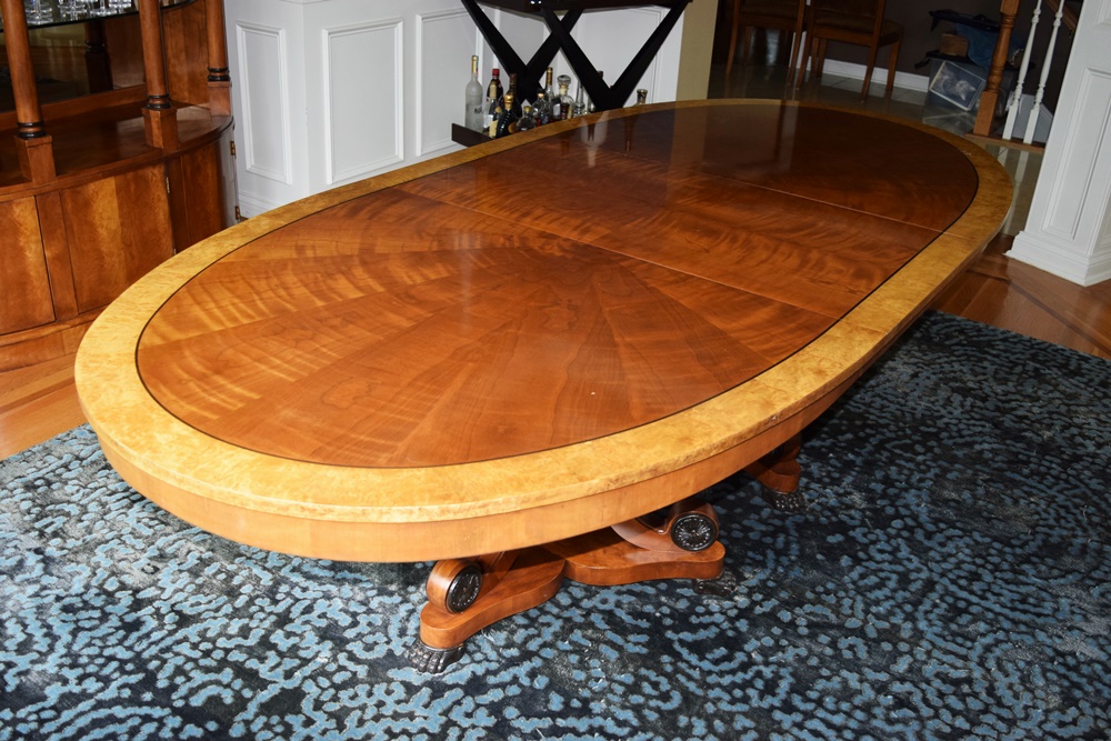 Elegant Oval Henredon Double Pedestal Dining Table