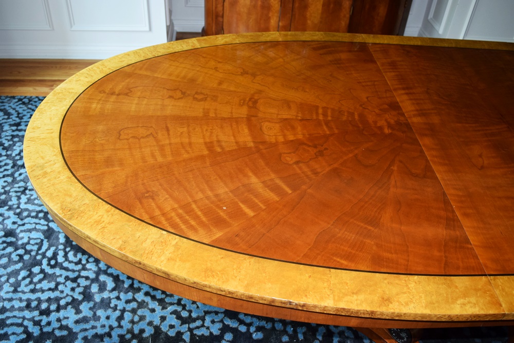 Elegant Oval Henredon Double Pedestal Dining Table