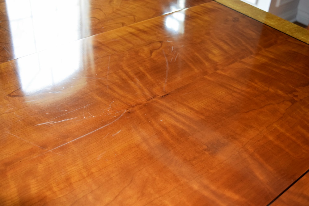 Elegant Oval Henredon Double Pedestal Dining Table