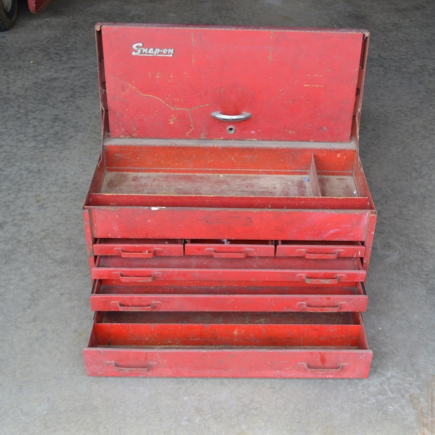 Vintage Snap On Lift Front Tool Box