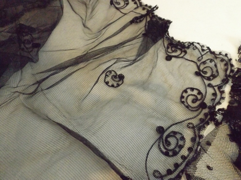 Vintage Black Lace Shawls
