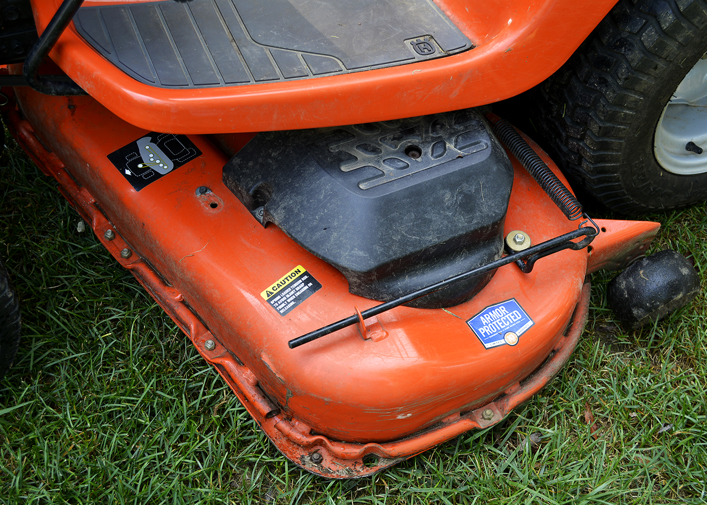 Husqvarna LGT2654 Riding Lawnmower