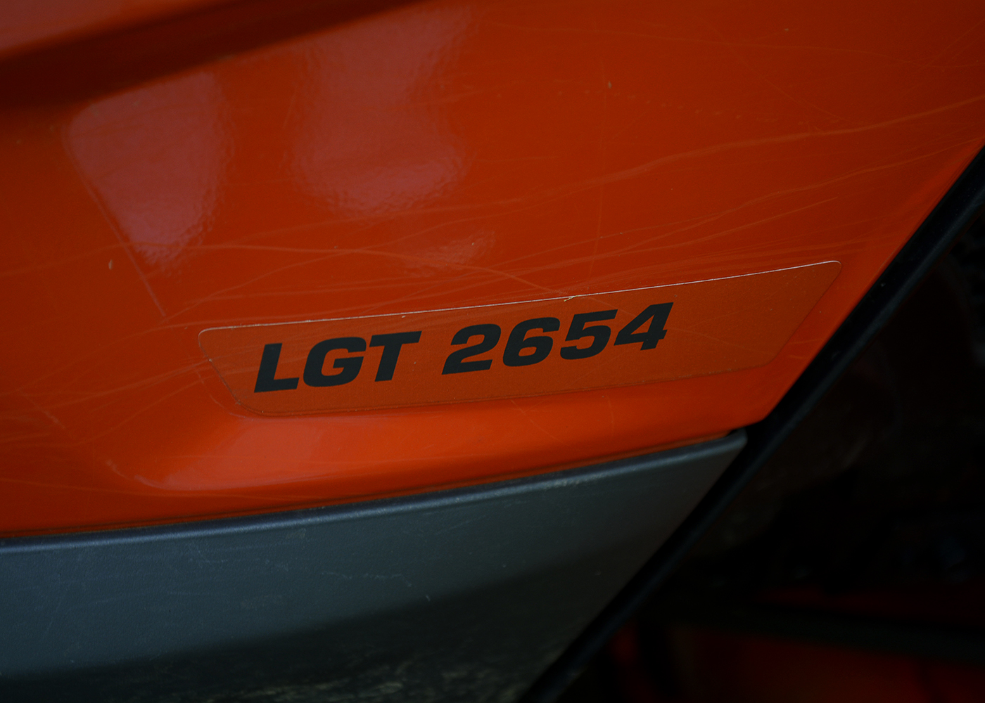 Husqvarna LGT2654 Riding Lawnmower