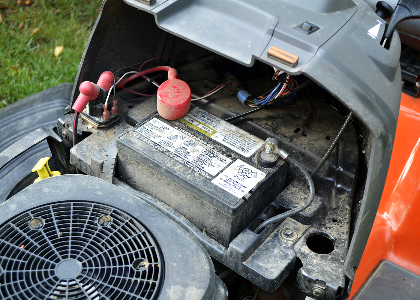 Husqvarna LGT2654 Riding Lawnmower