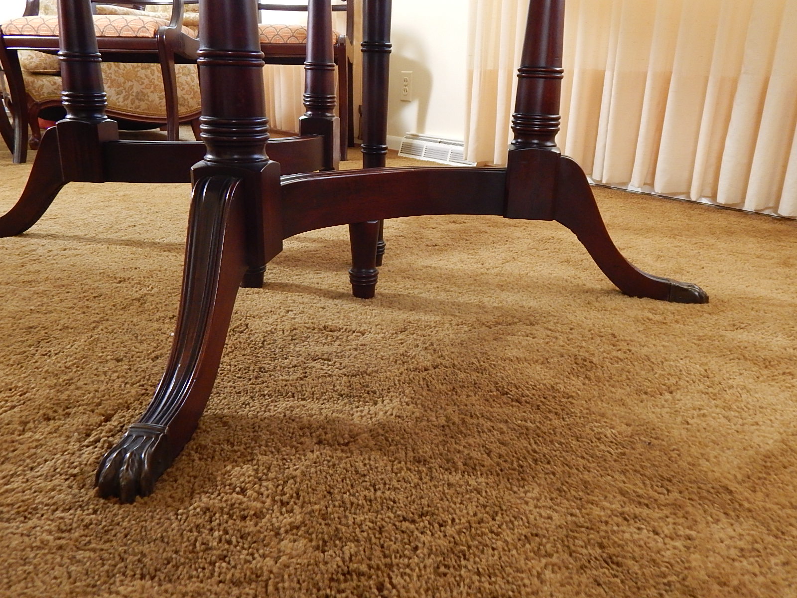 Mahogany Duncan Phyfe Styled Dining Table and Chairs