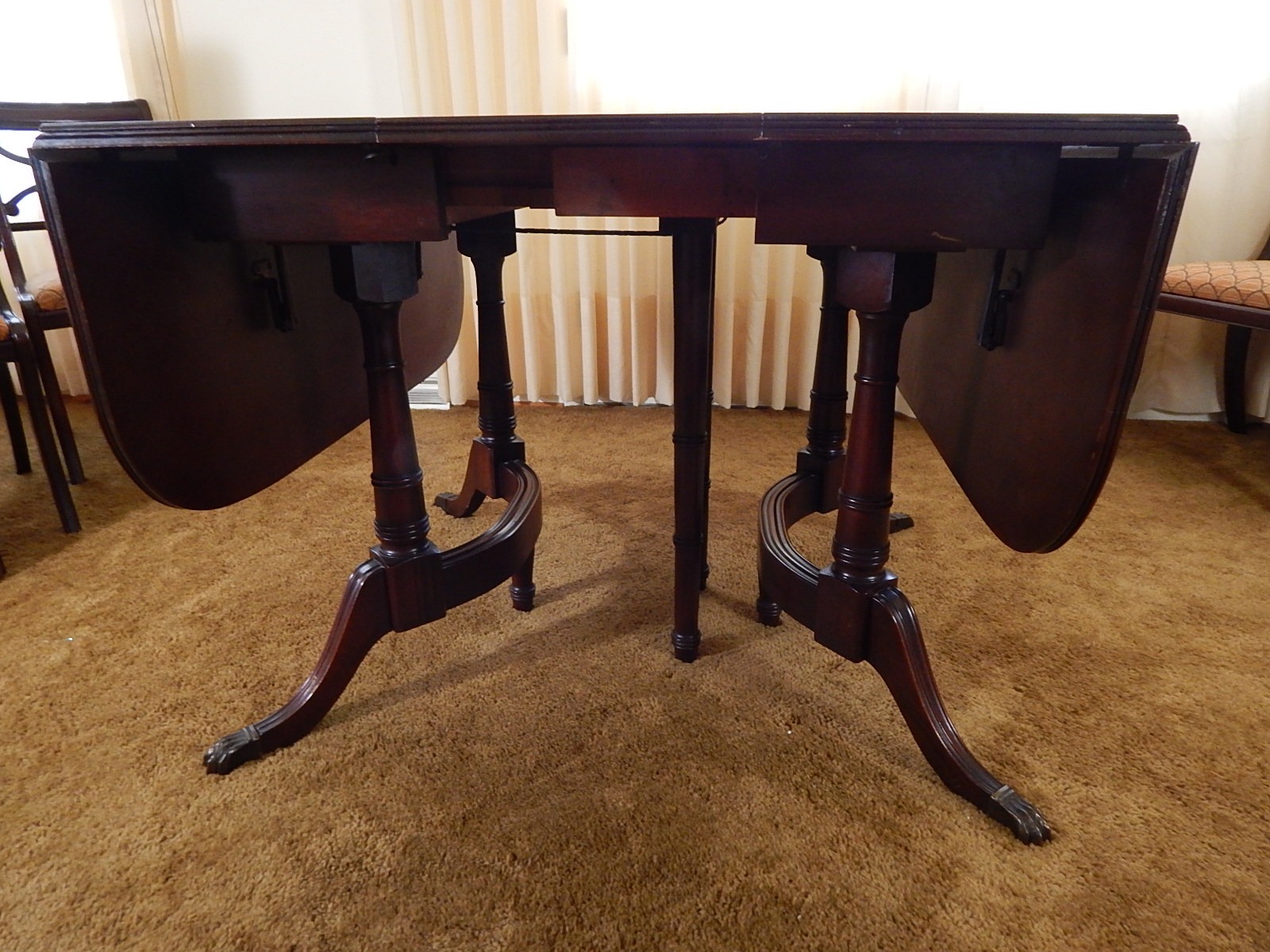 Mahogany Duncan Phyfe Styled Dining Table and Chairs