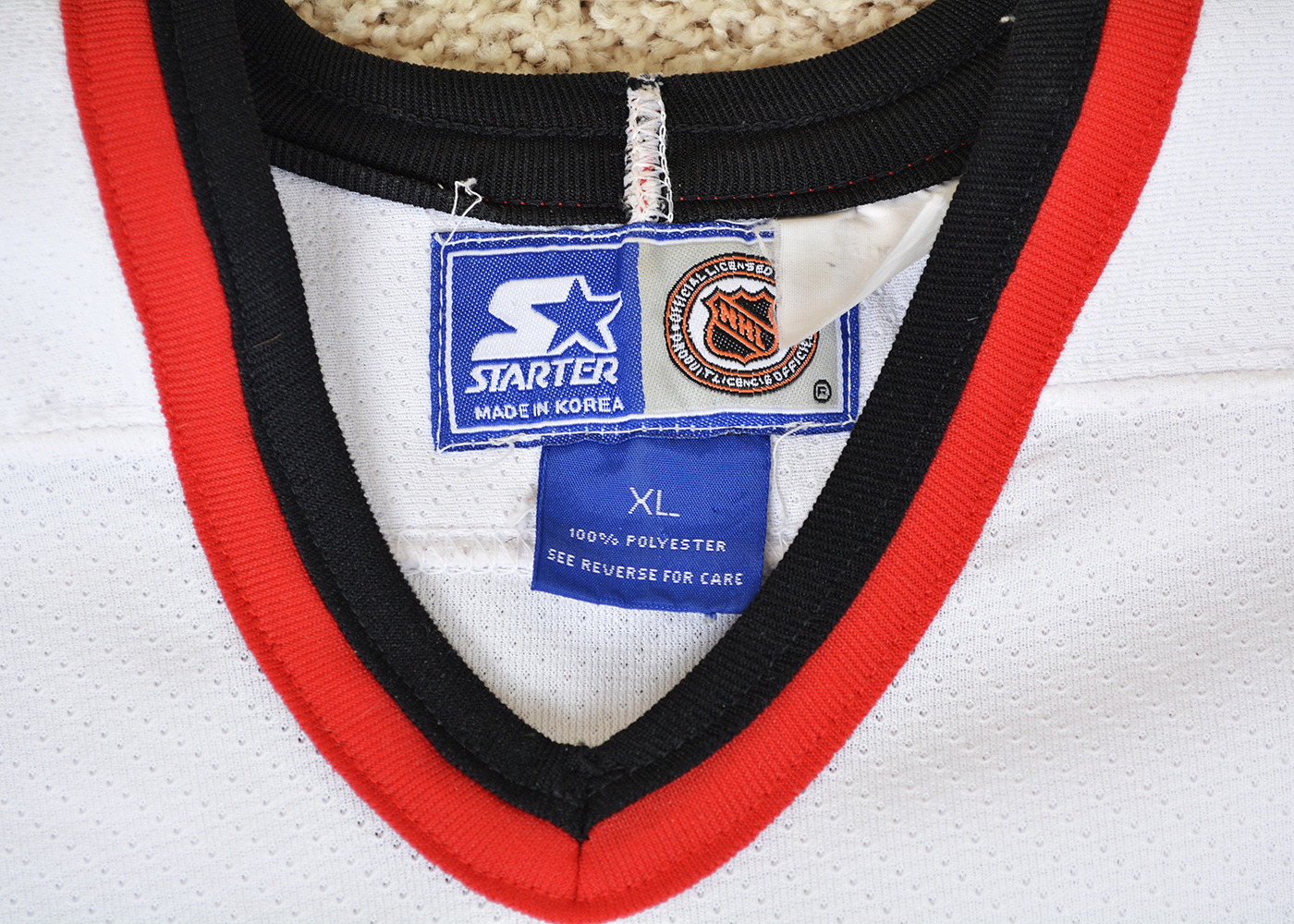 Jeremy Roenick Blackhawks 2010 Stanley Cup Final Jersey and Flag