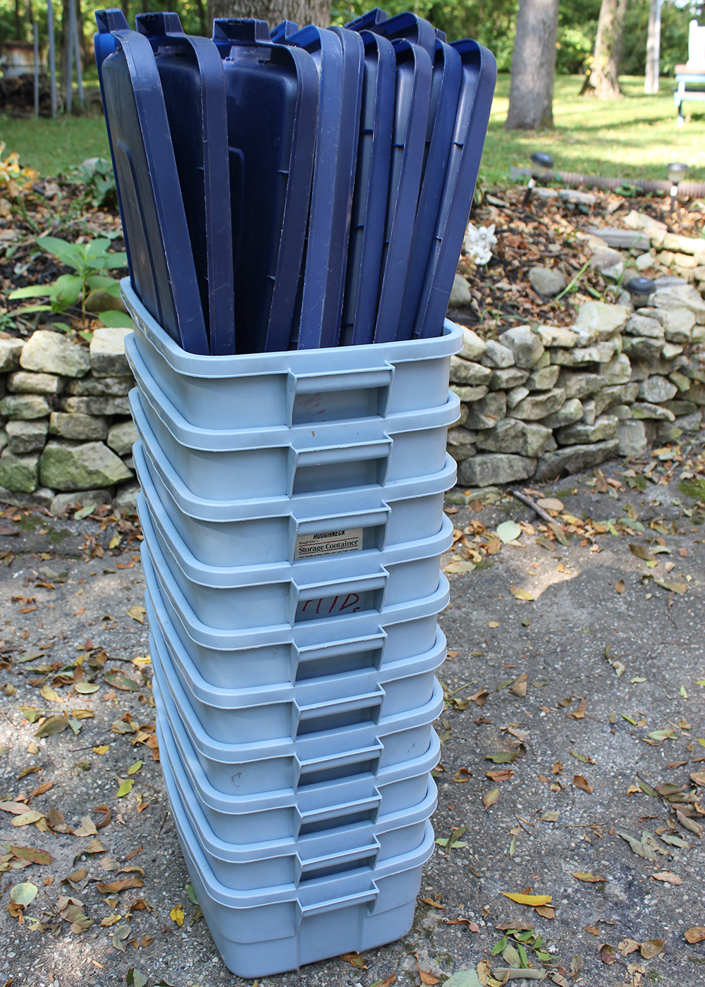 Rubbermaid Roughneck Storage Containers