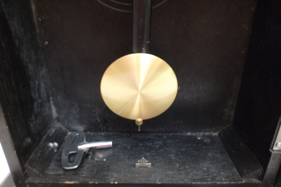 Korean Lava Movement 31 Day Wall Clock