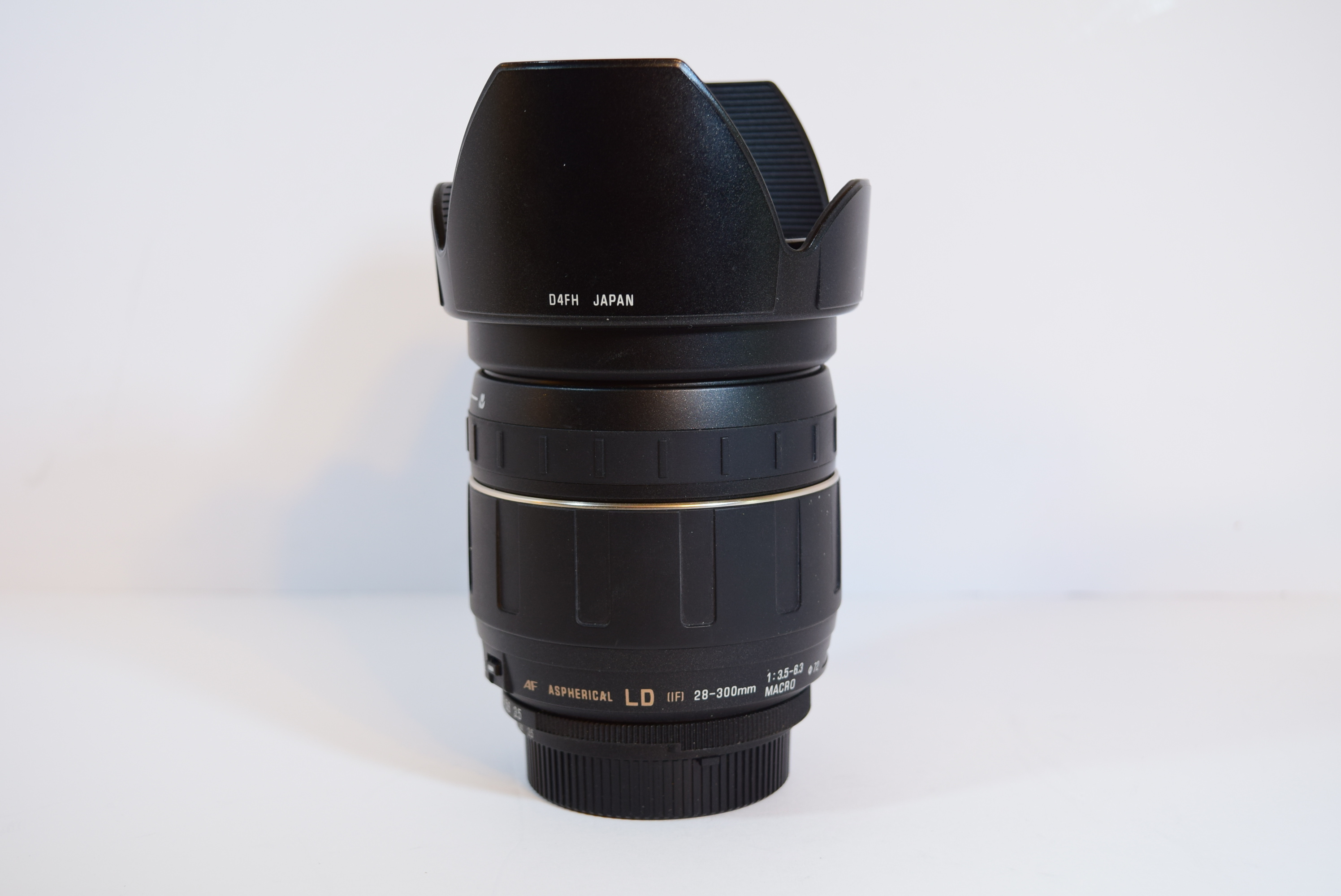 Tamron AF Aspherical LD IF 28-300mm Macro Lens