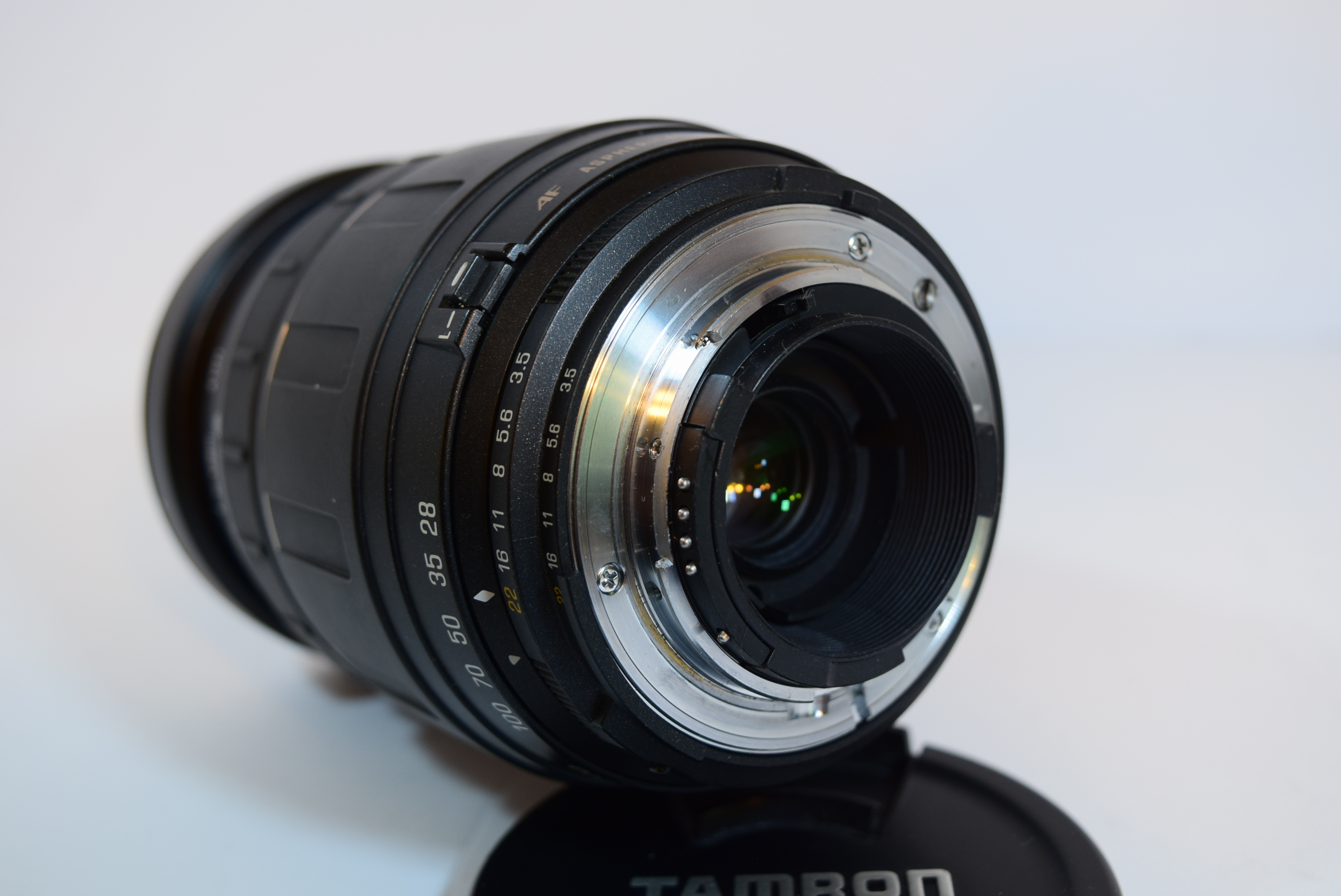 Tamron AF Aspherical LD IF 28-300mm Macro Lens