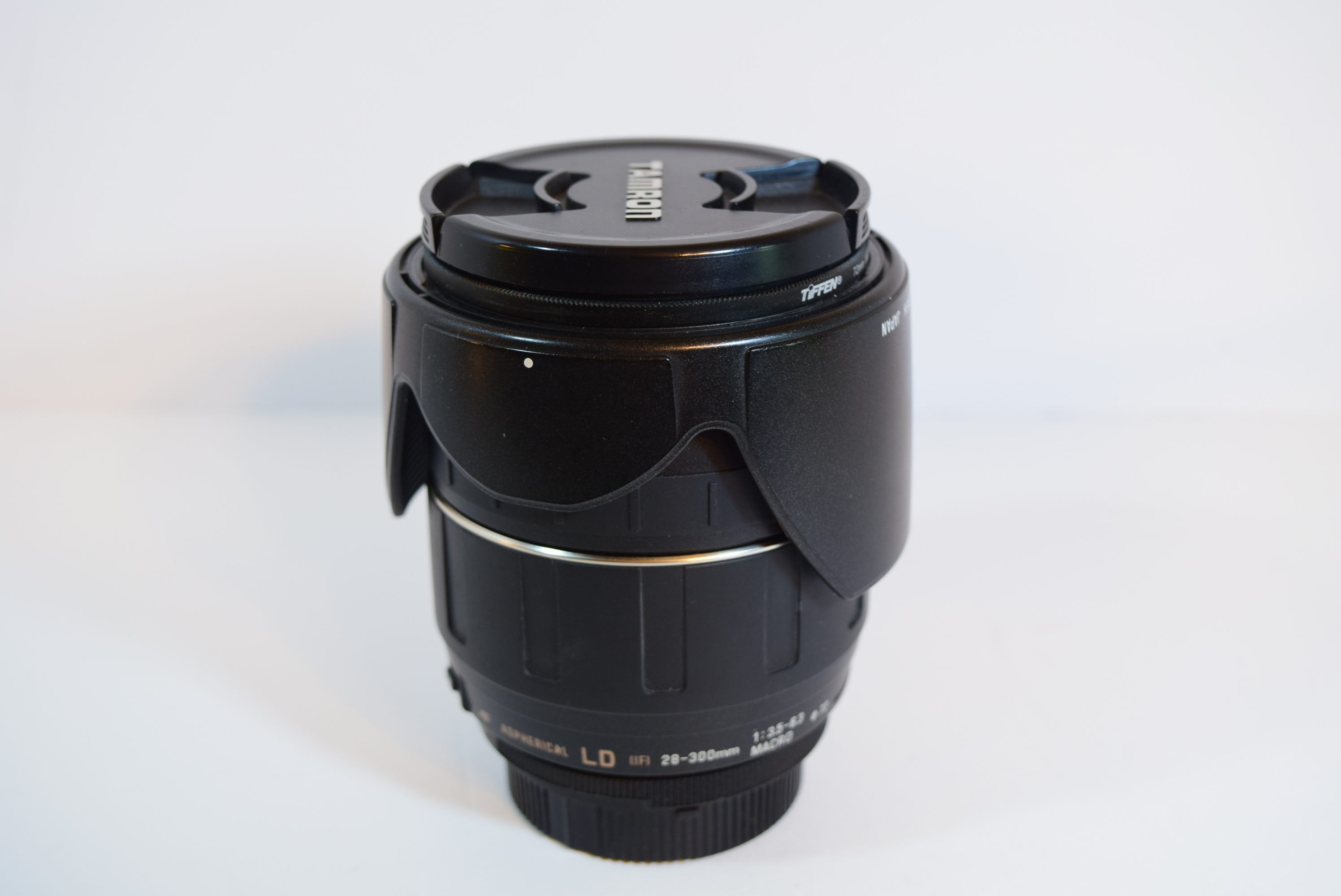 Tamron AF Aspherical LD IF 28-300mm Macro Lens