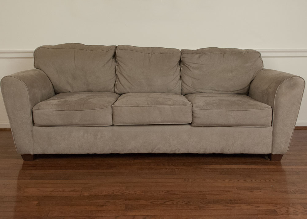 Bauhaus Bella-Suede Couch
