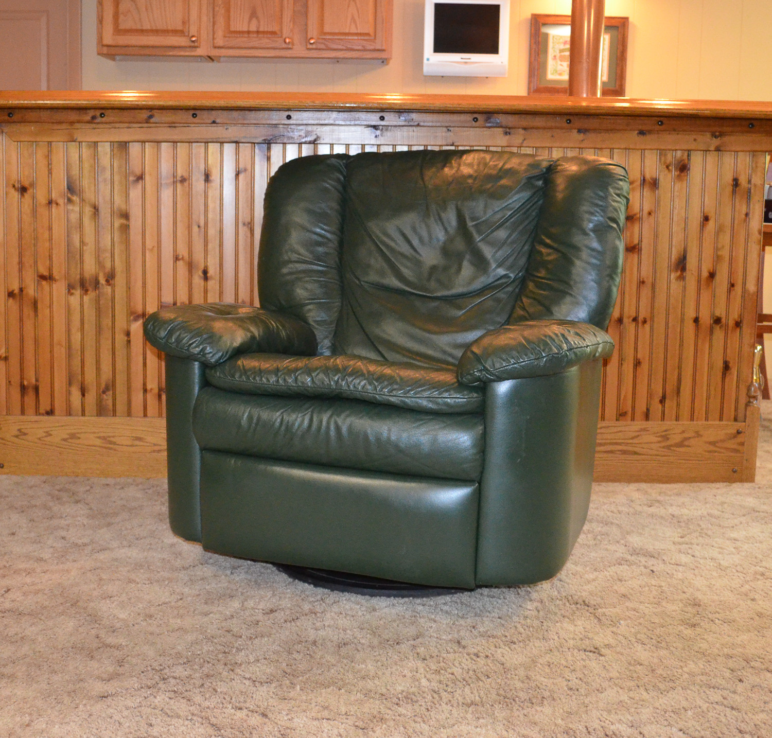 Natuzzi Dark Green Leather Swivel Rocker Recliner
