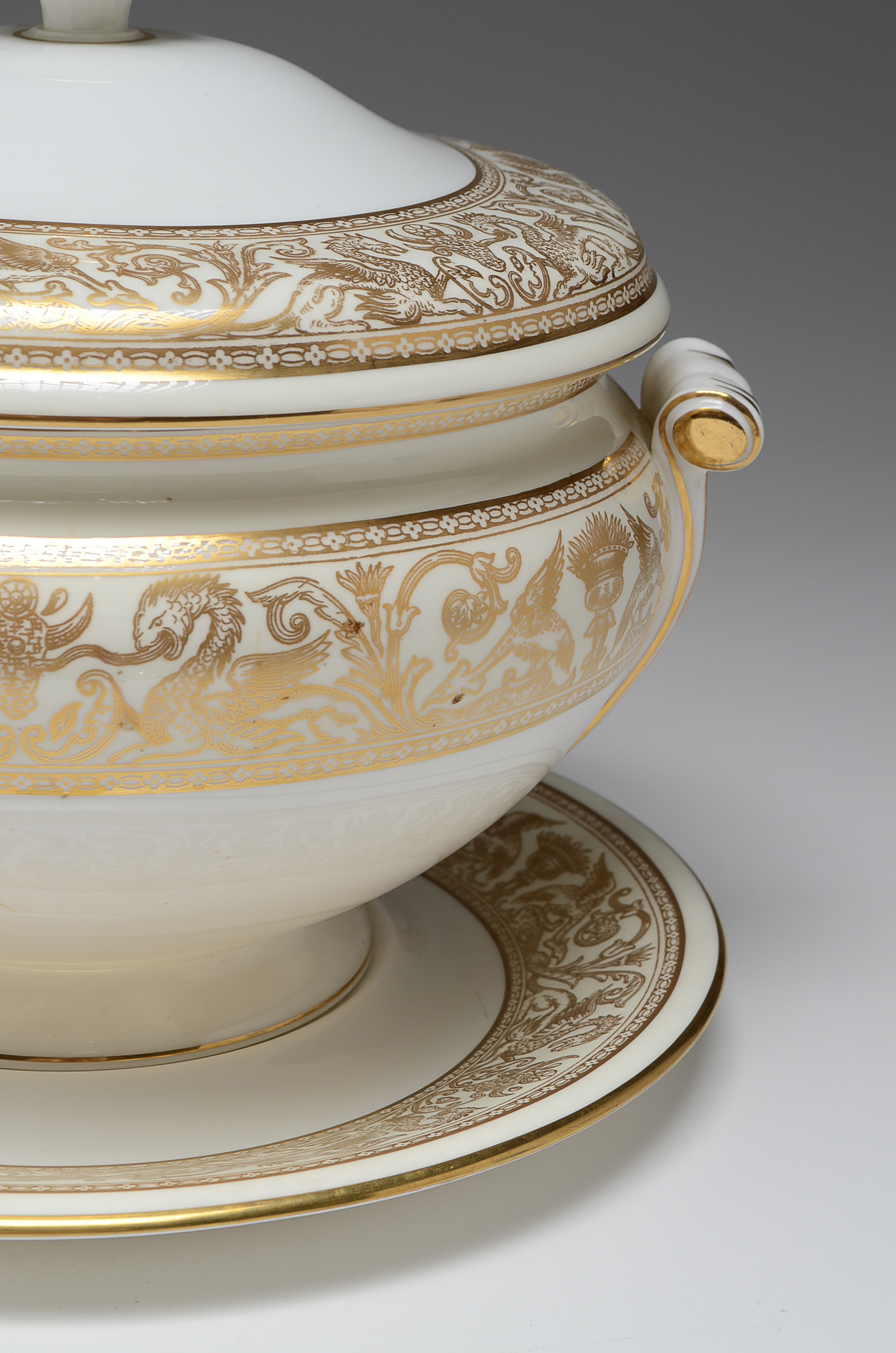 Wedgwood "Florentine Gold" Soup Tureen