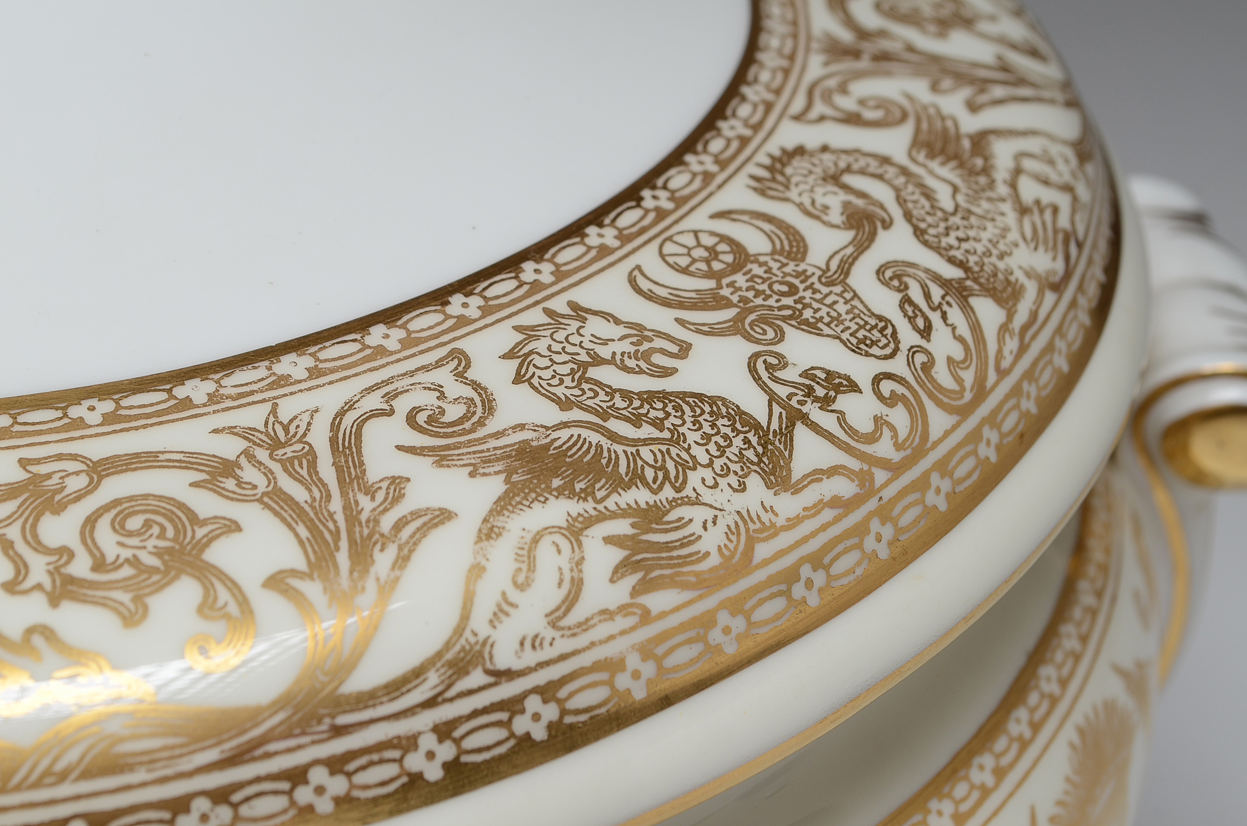 Wedgwood "Florentine Gold" Soup Tureen