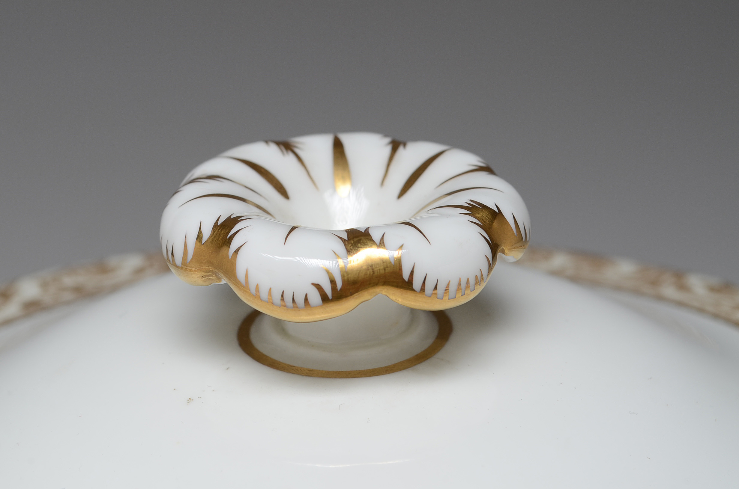 Wedgwood "Florentine Gold" Soup Tureen